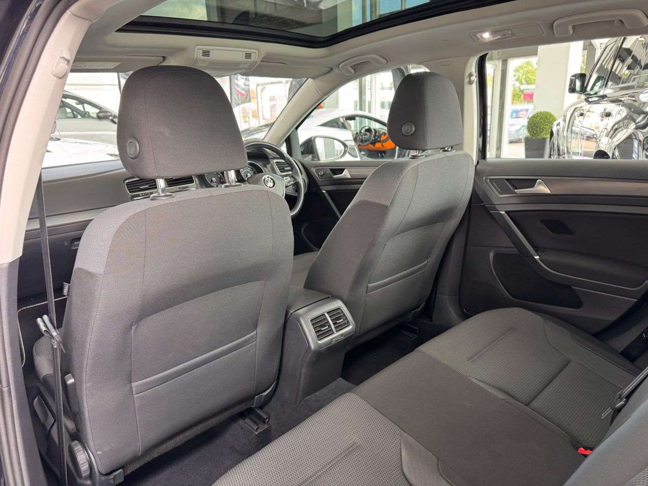 2018 VOLKSWAGEN GOLF 2018 VOLKSWAGEN GOLF