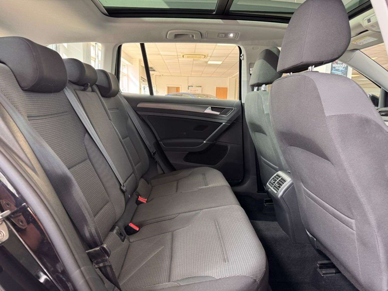 2018 VOLKSWAGEN GOLF 2018 VOLKSWAGEN GOLF