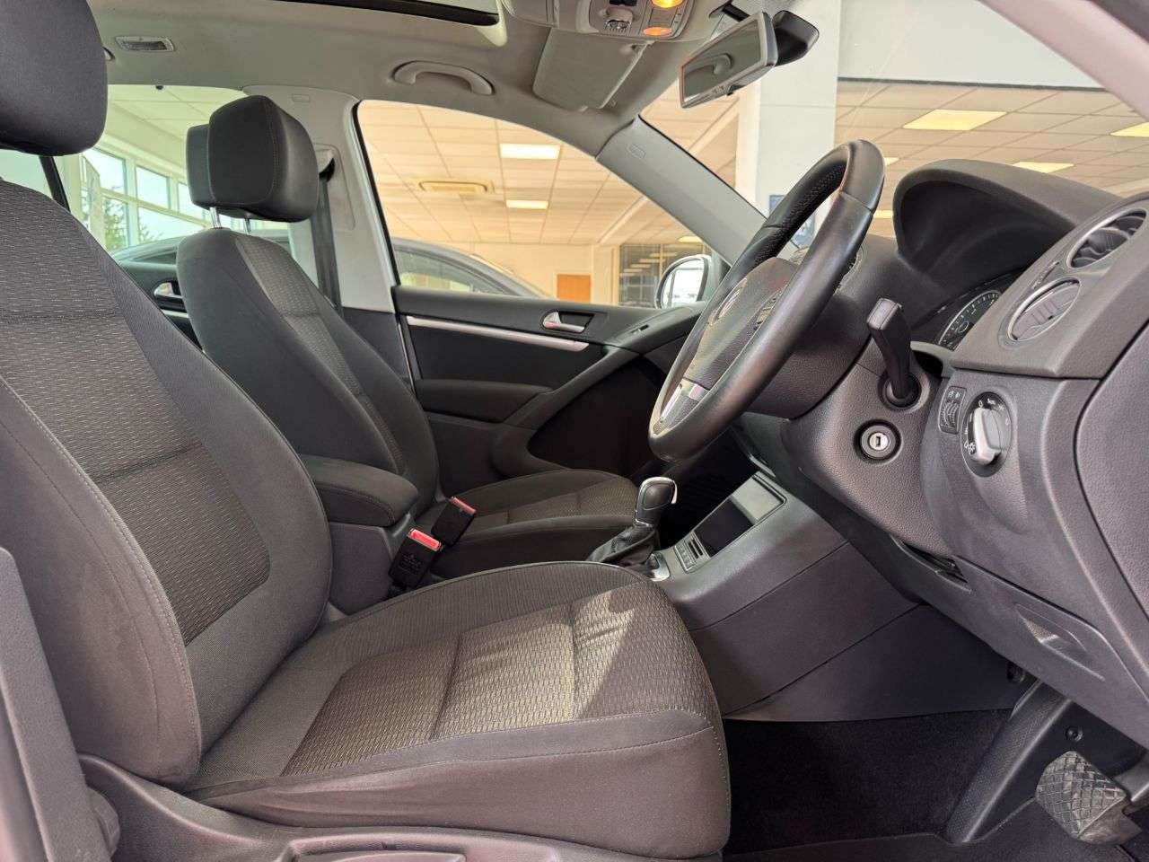 2012 VOLKSWAGEN TIGUAN 2012 VOLKSWAGEN TIGUAN