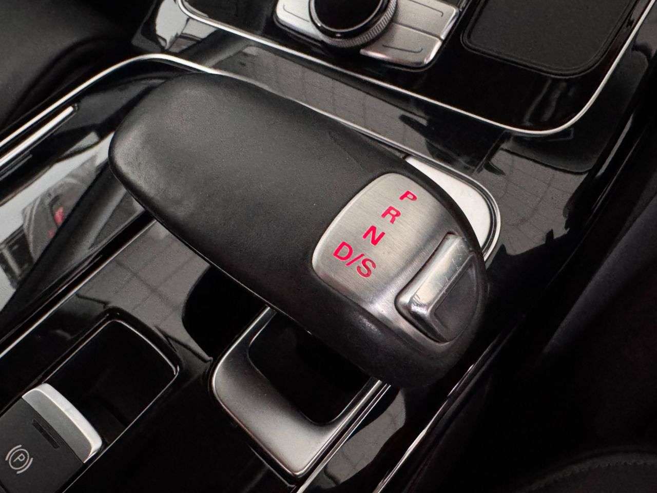 2017 AUDI A8 2017 AUDI A8