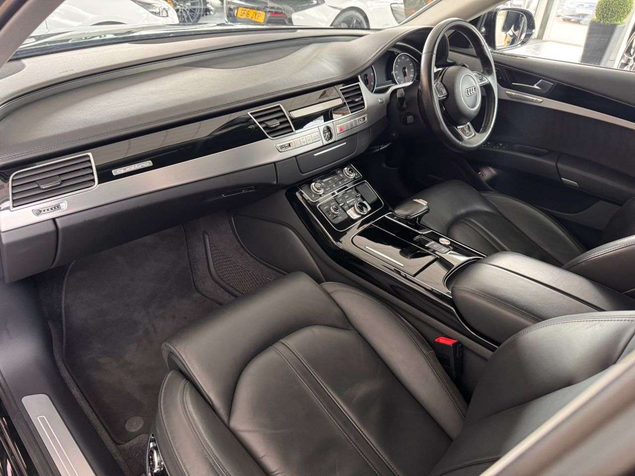 2017 AUDI A8 2017 AUDI A8