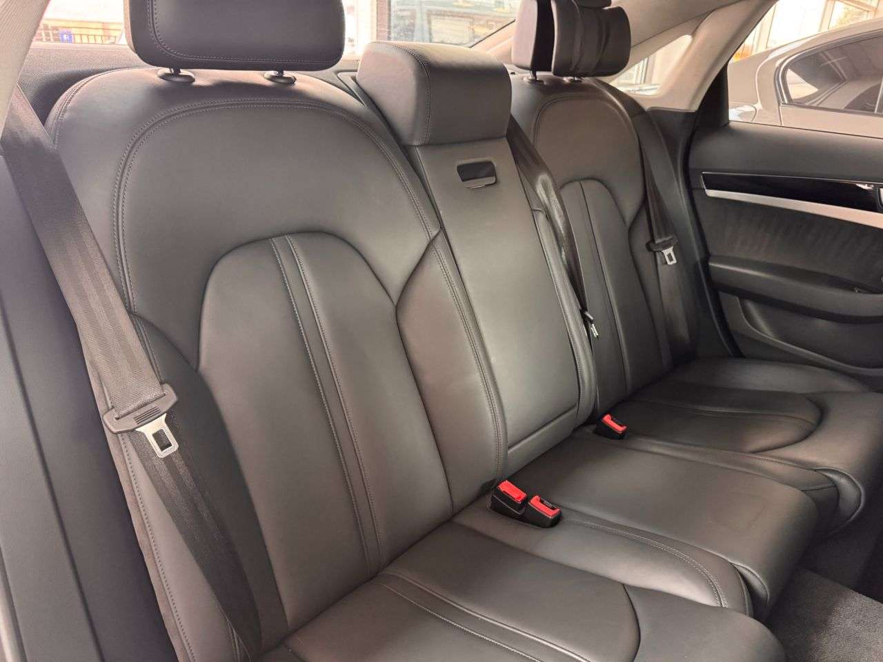 2017 AUDI A8 2017 AUDI A8