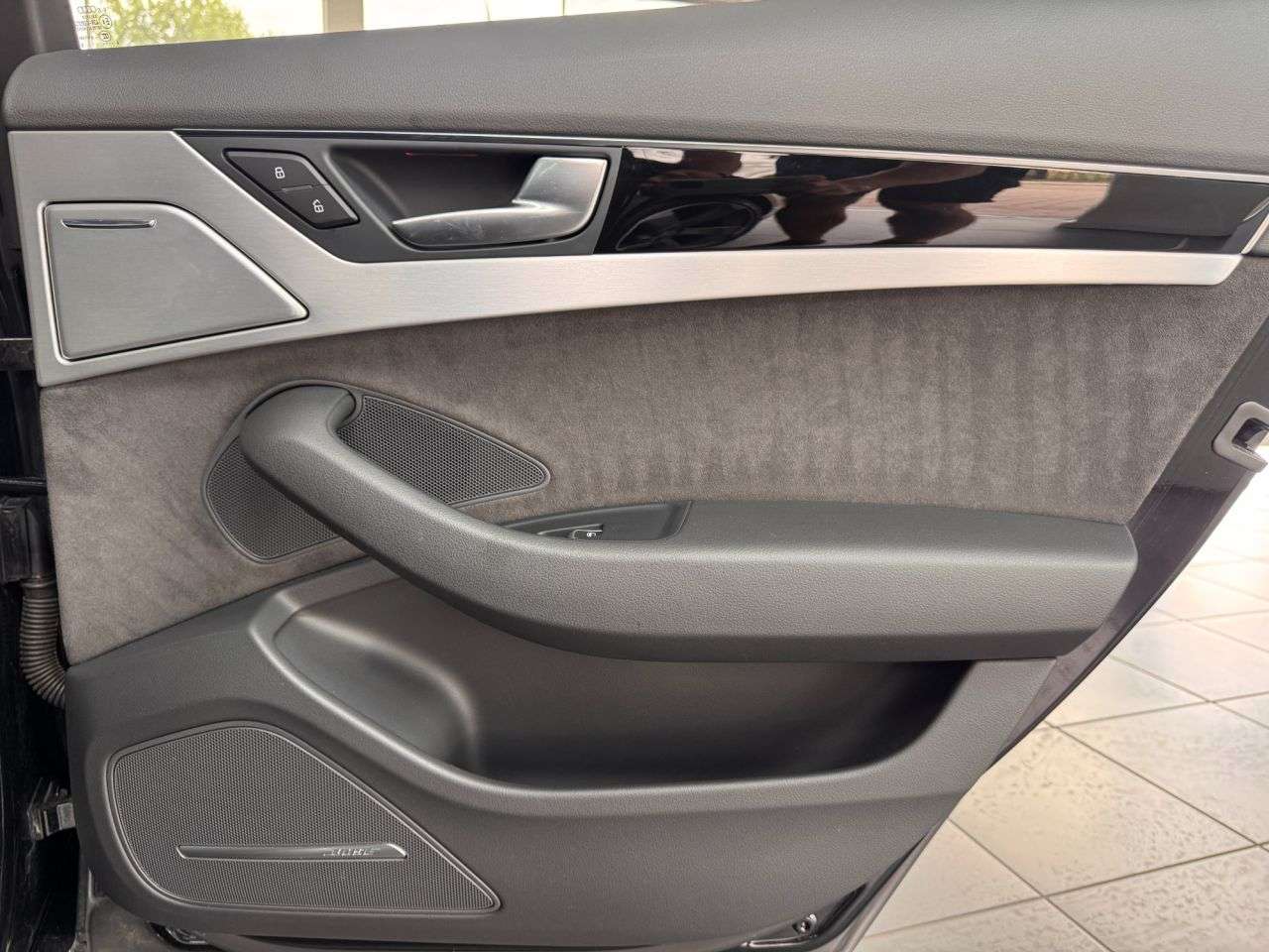 2017 AUDI A8 2017 AUDI A8