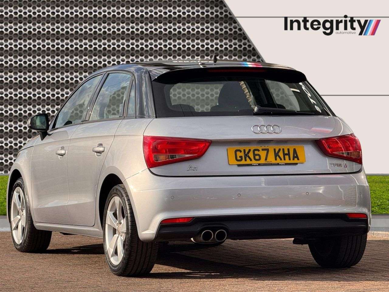 2017 AUDI A1 2017 AUDI A1