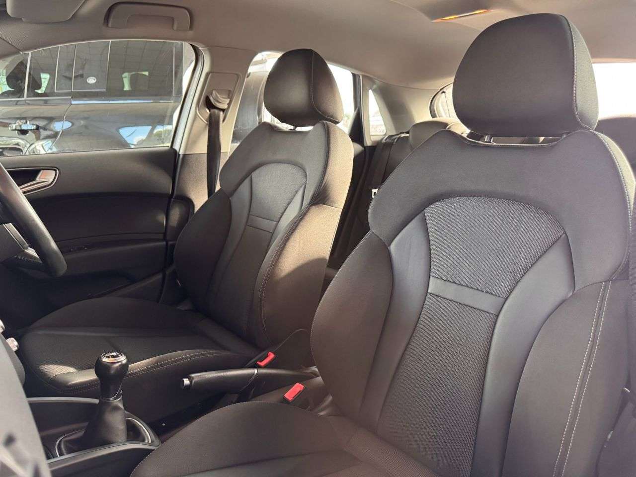 2017 AUDI A1 2017 AUDI A1