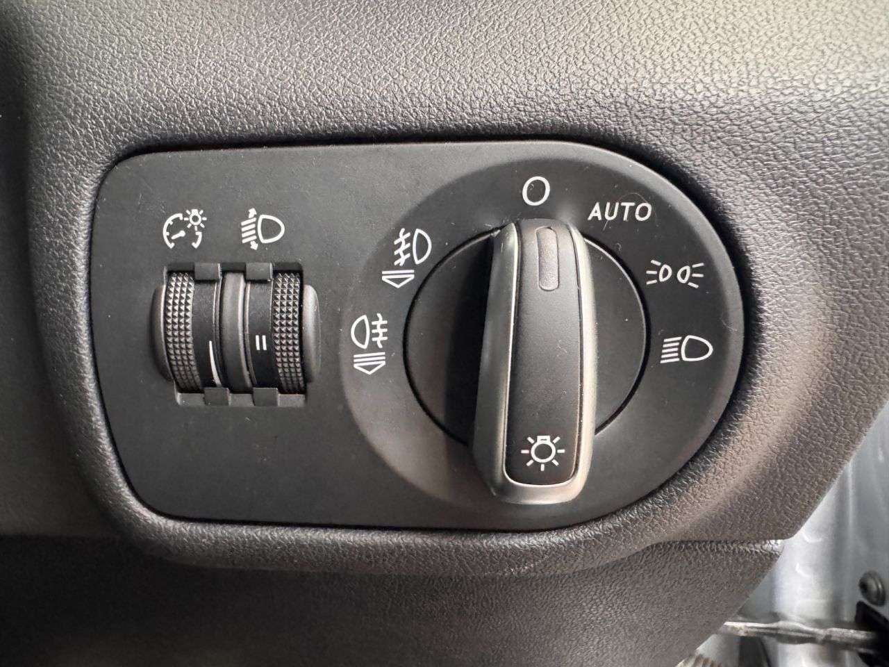 2017 AUDI A1 2017 AUDI A1