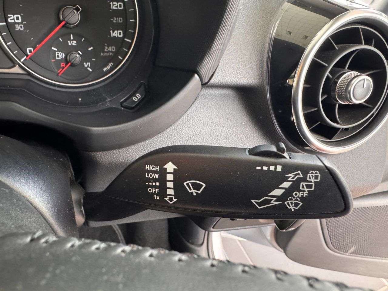 2017 AUDI A1 2017 AUDI A1