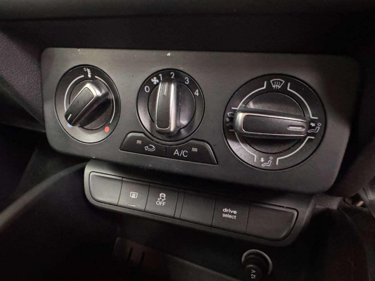 2017 AUDI A1 2017 AUDI A1