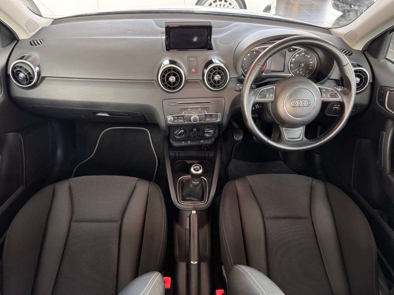 2017 AUDI A1 2017 AUDI A1
