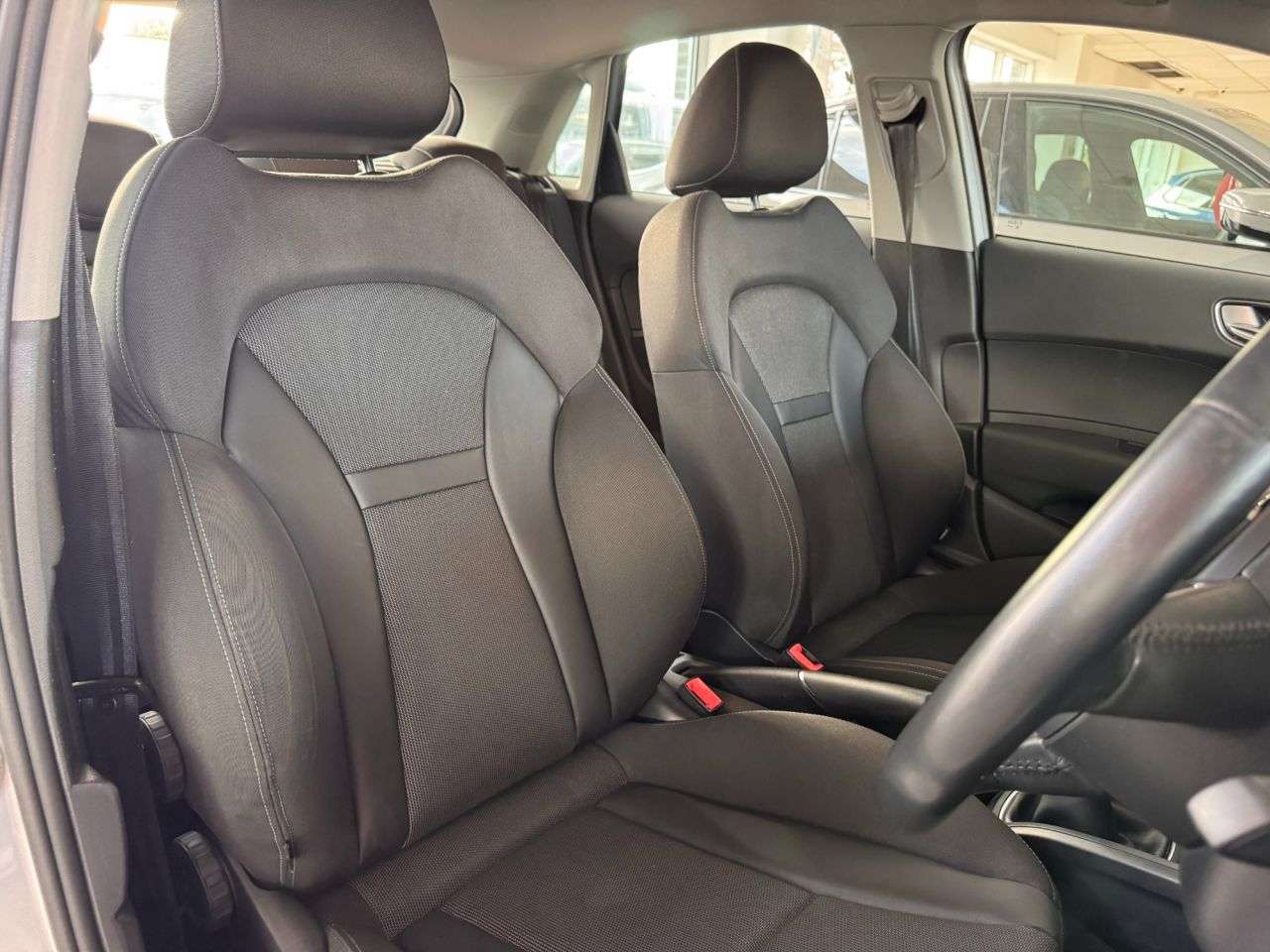 2017 AUDI A1 2017 AUDI A1