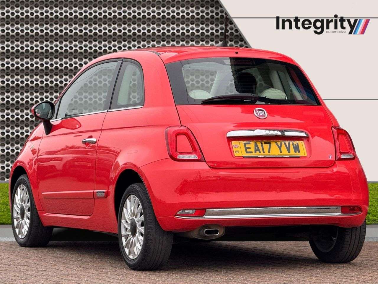 2017 FIAT 500 2017 FIAT 500