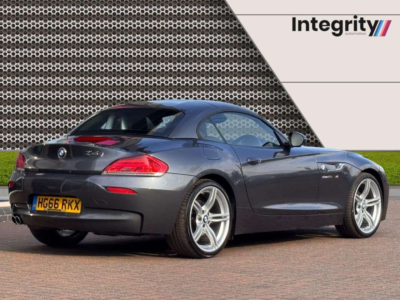 2016 BMW Z4 2016 BMW Z4