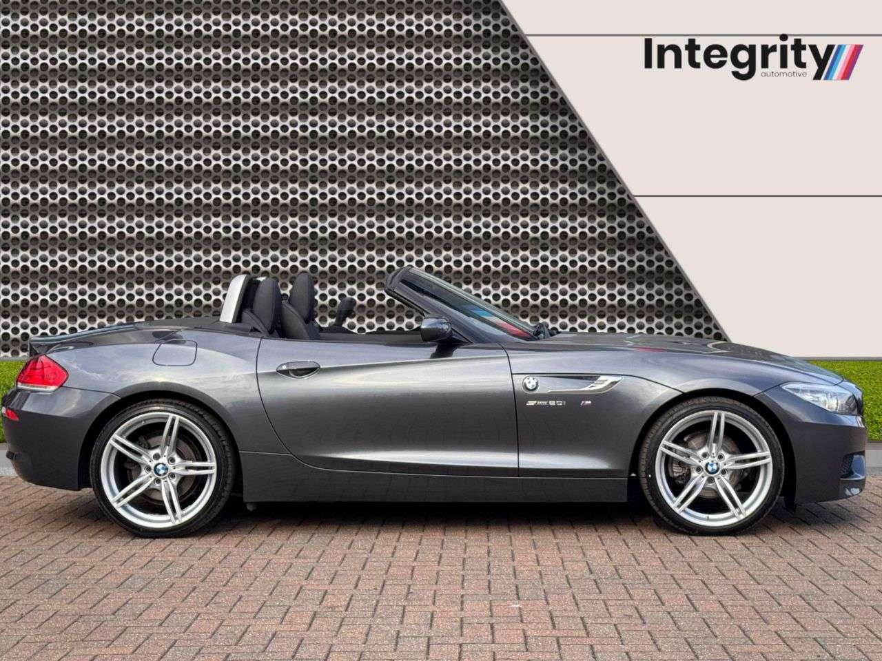 A 2016 BMW Z4 2.0 20i M Sport Convertible 2dr Petrol Auto sDrive Euro 6 (184 ps) Comfort A 2016 BMW Z4 2.0 20i M Sport Convertible 2dr Petrol Auto sDrive Euro 6 (184 ps) Comfort