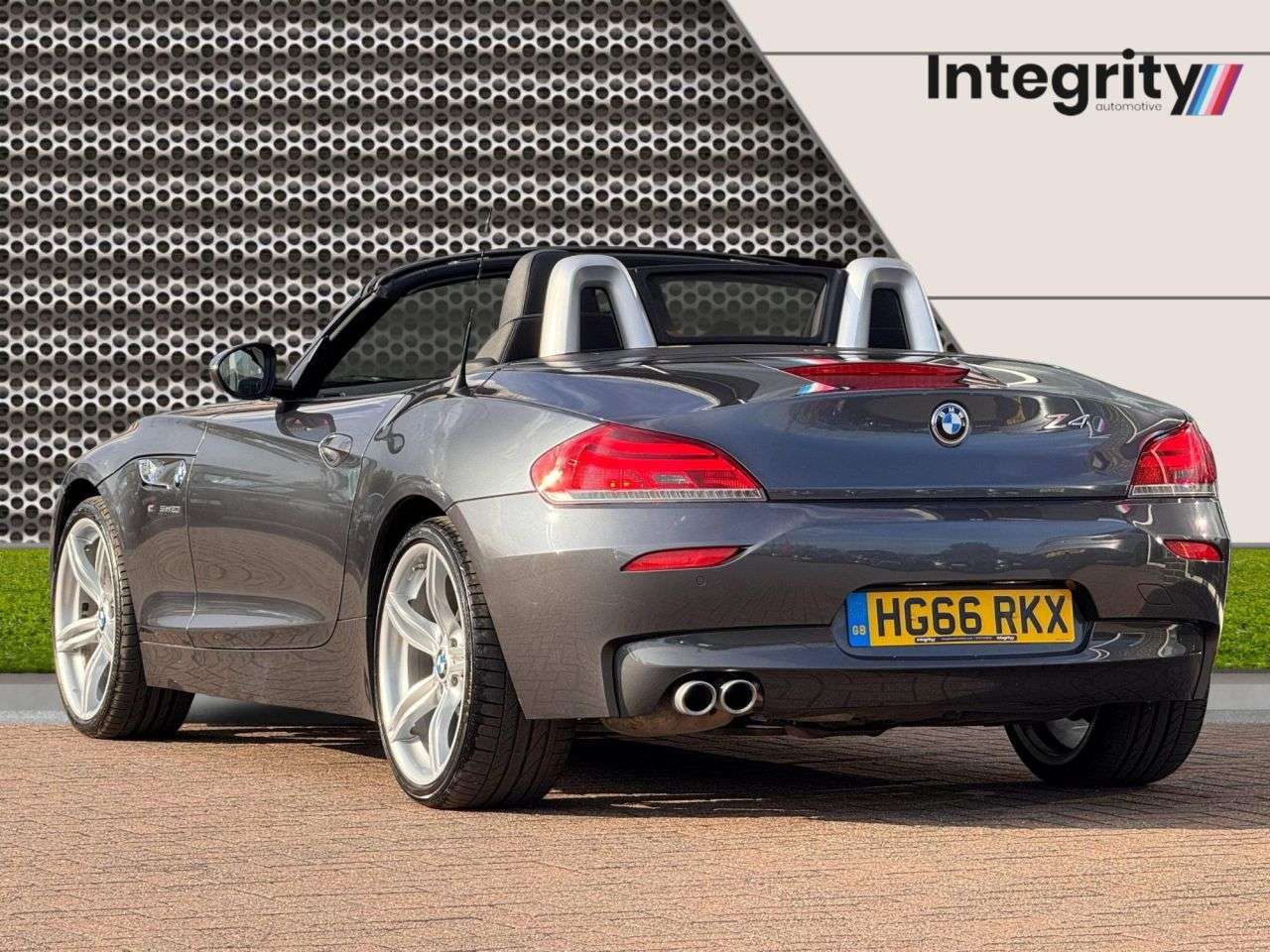 2016 BMW Z4 2016 BMW Z4