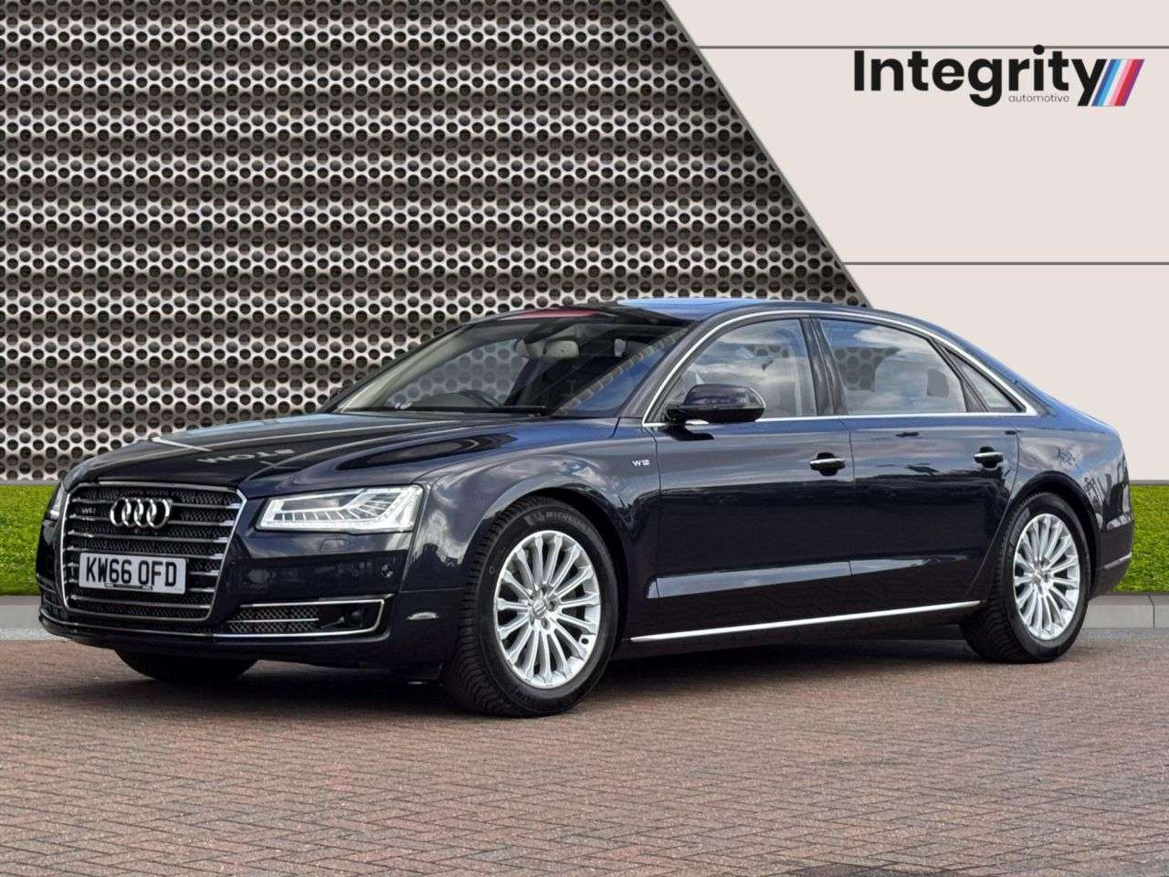 2017 AUDI A8 2017 AUDI A8