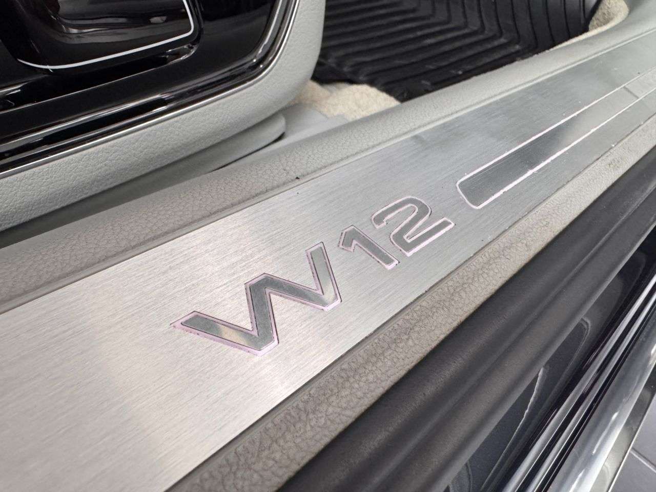 2017 AUDI A8 2017 AUDI A8