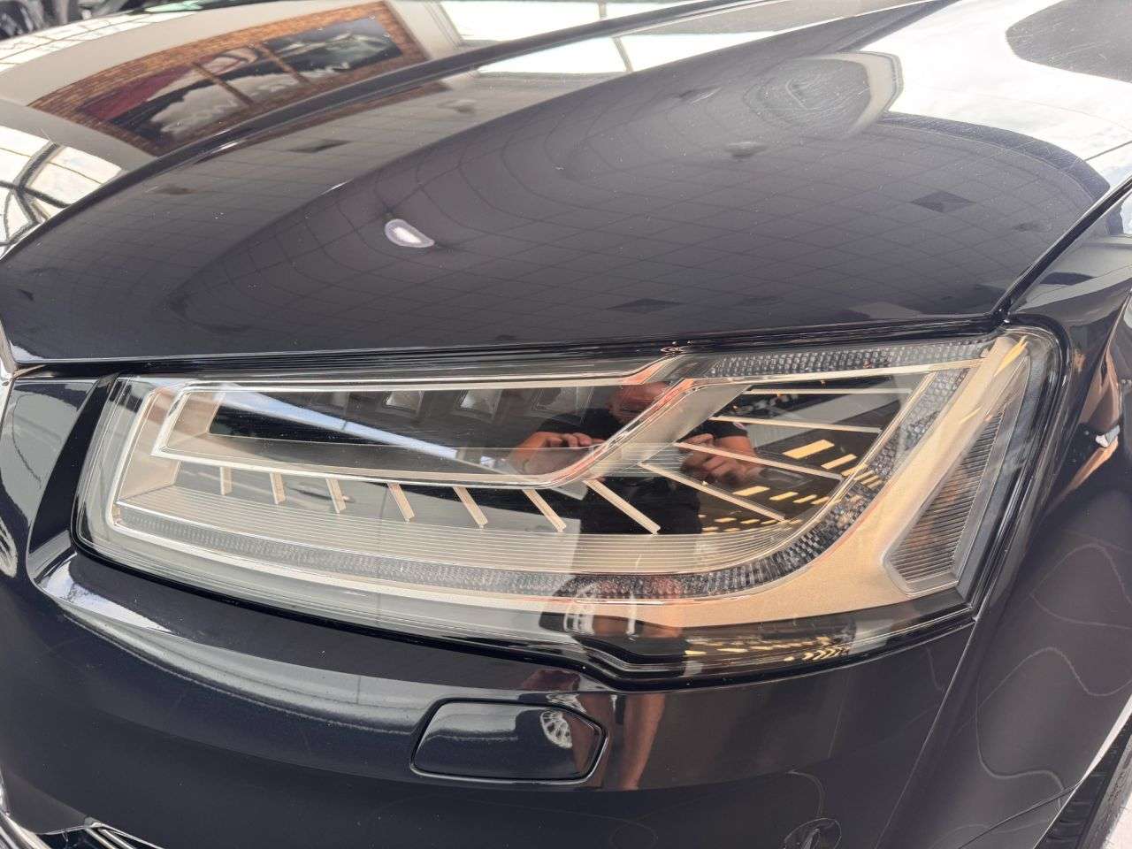 2017 AUDI A8 2017 AUDI A8