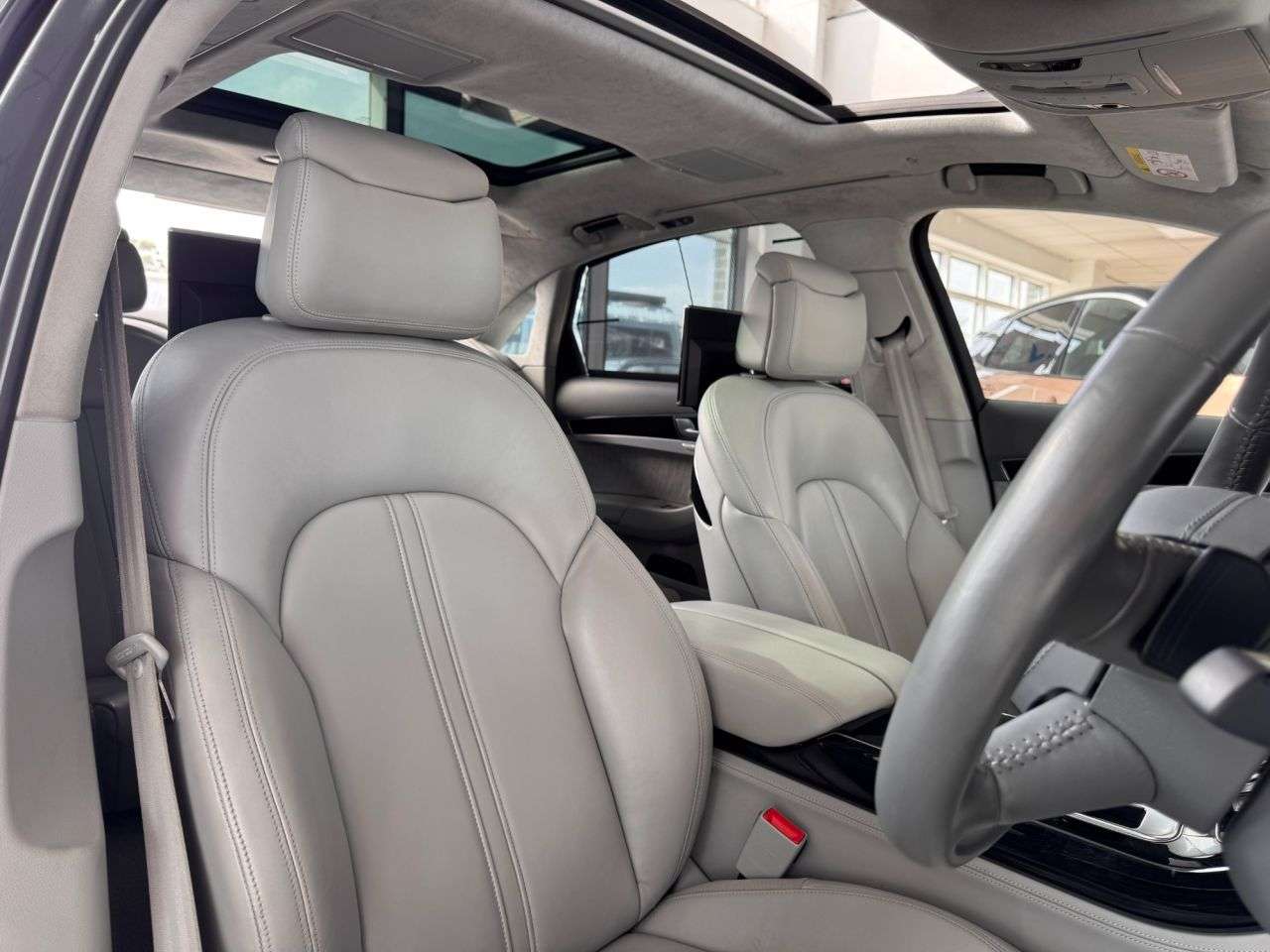 2017 AUDI A8 2017 AUDI A8