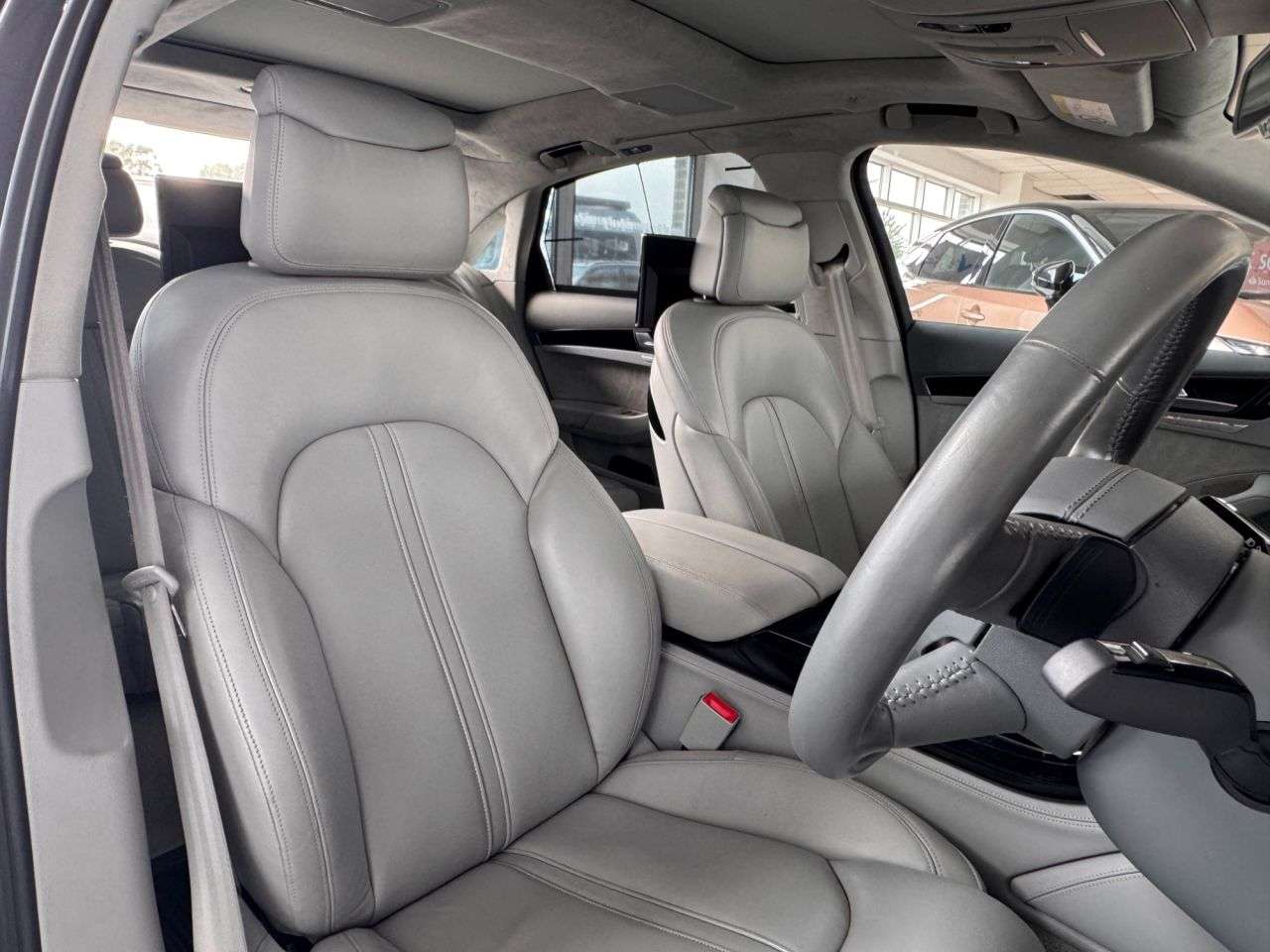 2017 AUDI A8 2017 AUDI A8