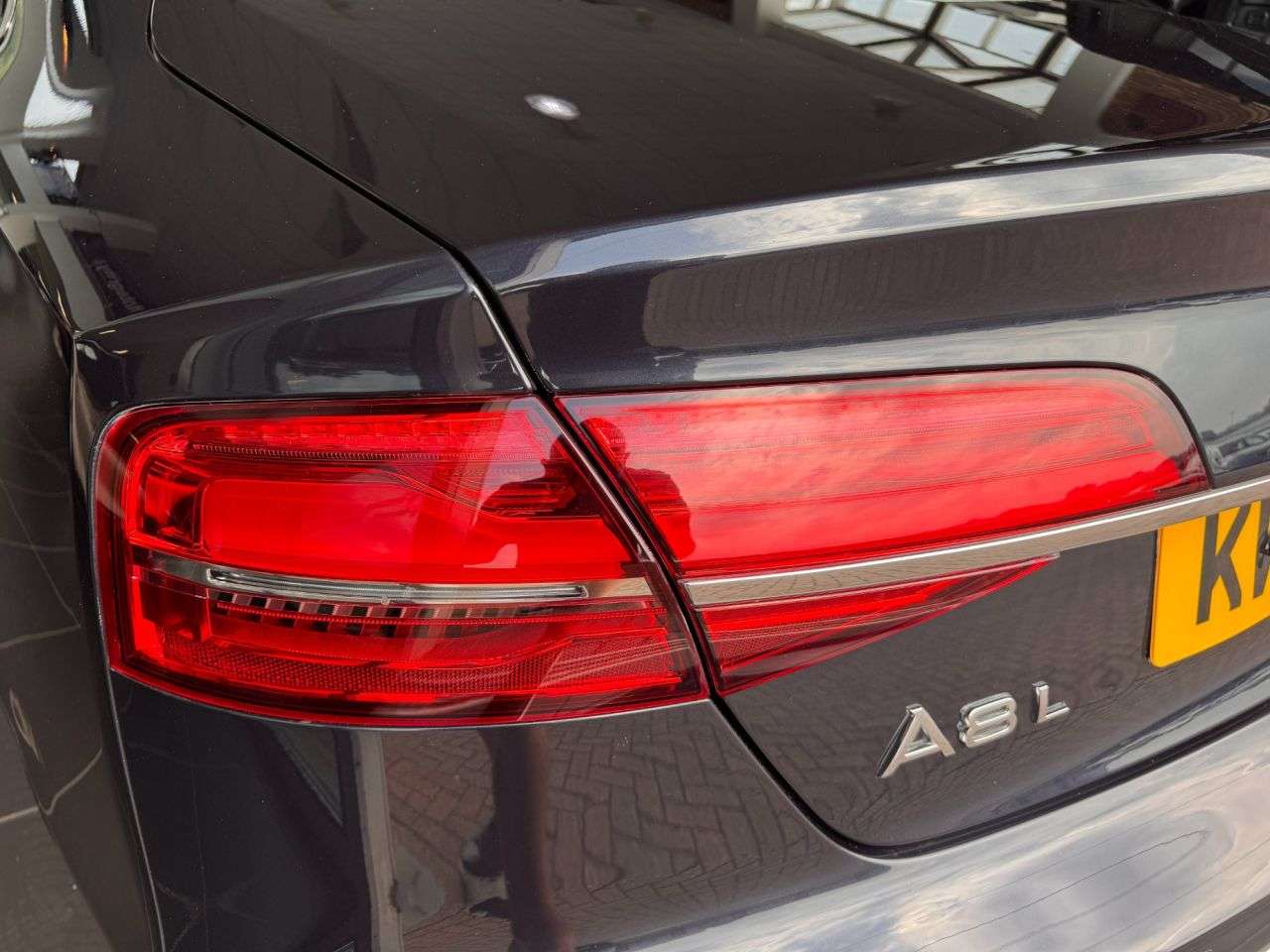 2017 AUDI A8 2017 AUDI A8