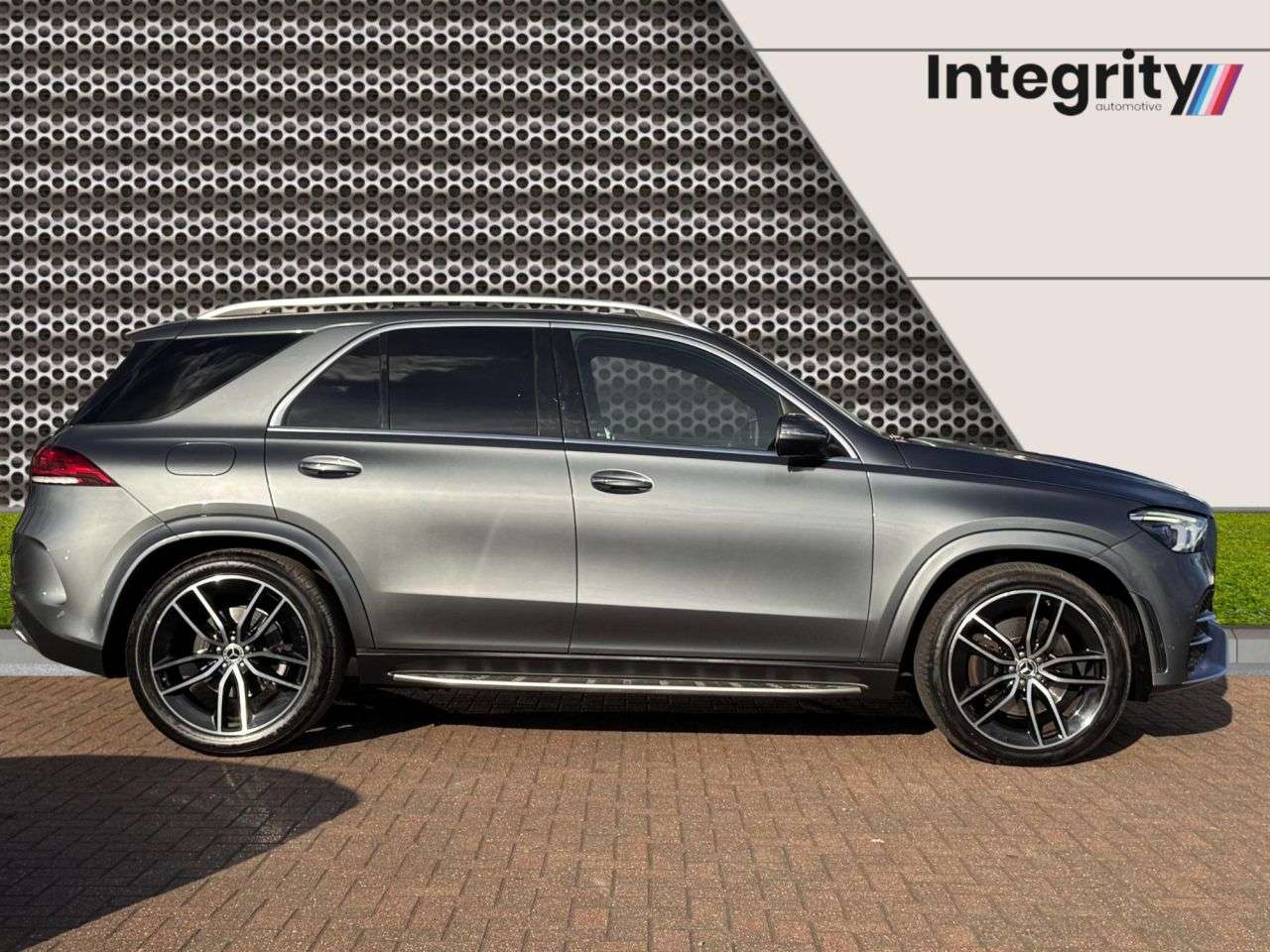 A 2021 MERCEDES-BENZ GLE 2.9 GLE400d AMG Line (Premium Plus) SUV 5dr Diesel G-Tronic 4MATIC Euro 6 ( A 2021 MERCEDES-BENZ GLE 2.9 GLE400d AMG Line (Premium Plus) SUV 5dr Diesel G-Tronic 4MATIC Euro 6 (