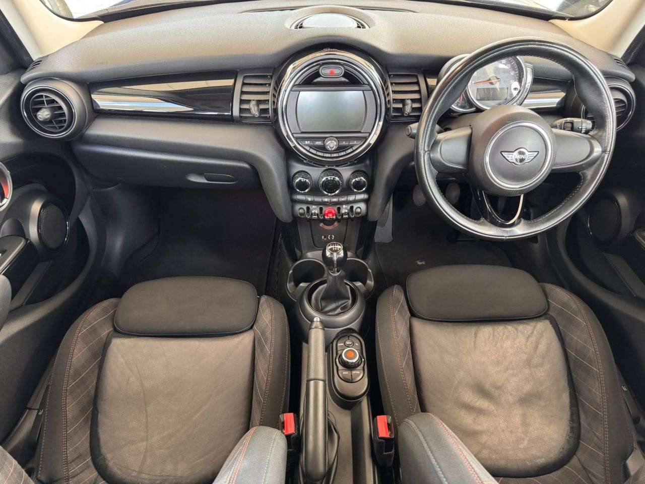 2018 MINI HATCH 2018 MINI HATCH