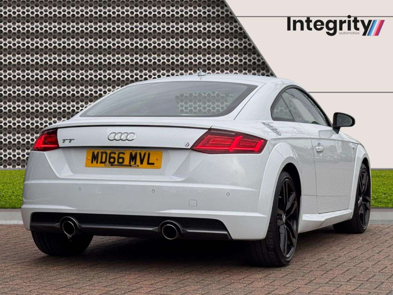 A 2017 AUDI TT 1.8 TFSI S line Coupe 3dr Petrol Manual Euro 6 (s/s) (180 ps) A 2017 AUDI TT 1.8 TFSI S line Coupe 3dr Petrol Manual Euro 6 (s/s) (180 ps)