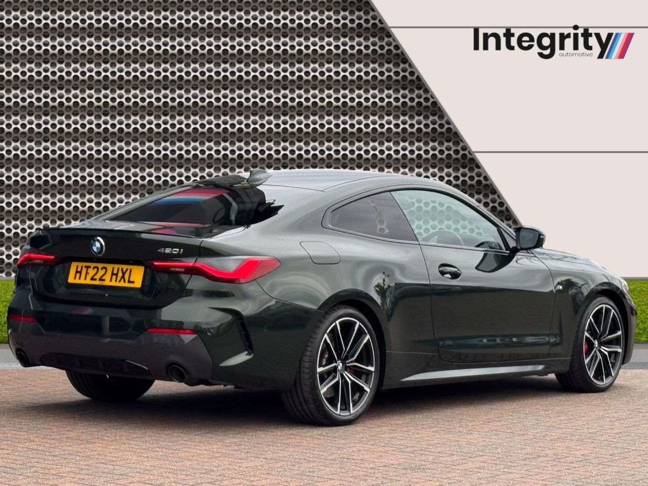A 2022 BMW 4 SERIES 2.0 420i M Sport Coupe 2dr Petrol Auto Euro 6 (s/s) (184 ps) M Sport Pro Pa A 2022 BMW 4 SERIES 2.0 420i M Sport Coupe 2dr Petrol Auto Euro 6 (s/s) (184 ps) M Sport Pro Pa