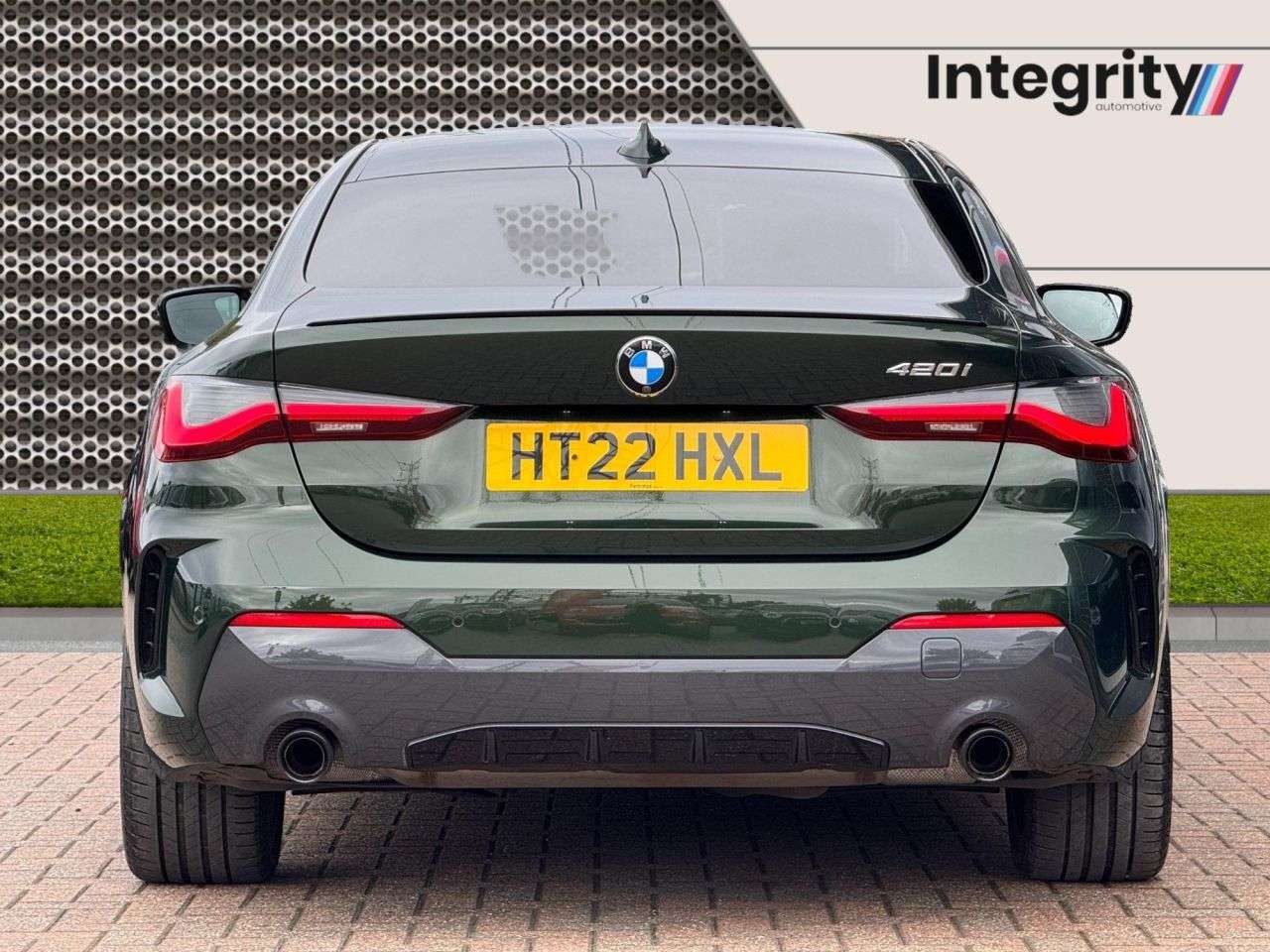 A 2022 BMW 4 SERIES 2.0 420i M Sport Coupe 2dr Petrol Auto Euro 6 (s/s) (184 ps) M Sport Pro Pa A 2022 BMW 4 SERIES 2.0 420i M Sport Coupe 2dr Petrol Auto Euro 6 (s/s) (184 ps) M Sport Pro Pa
