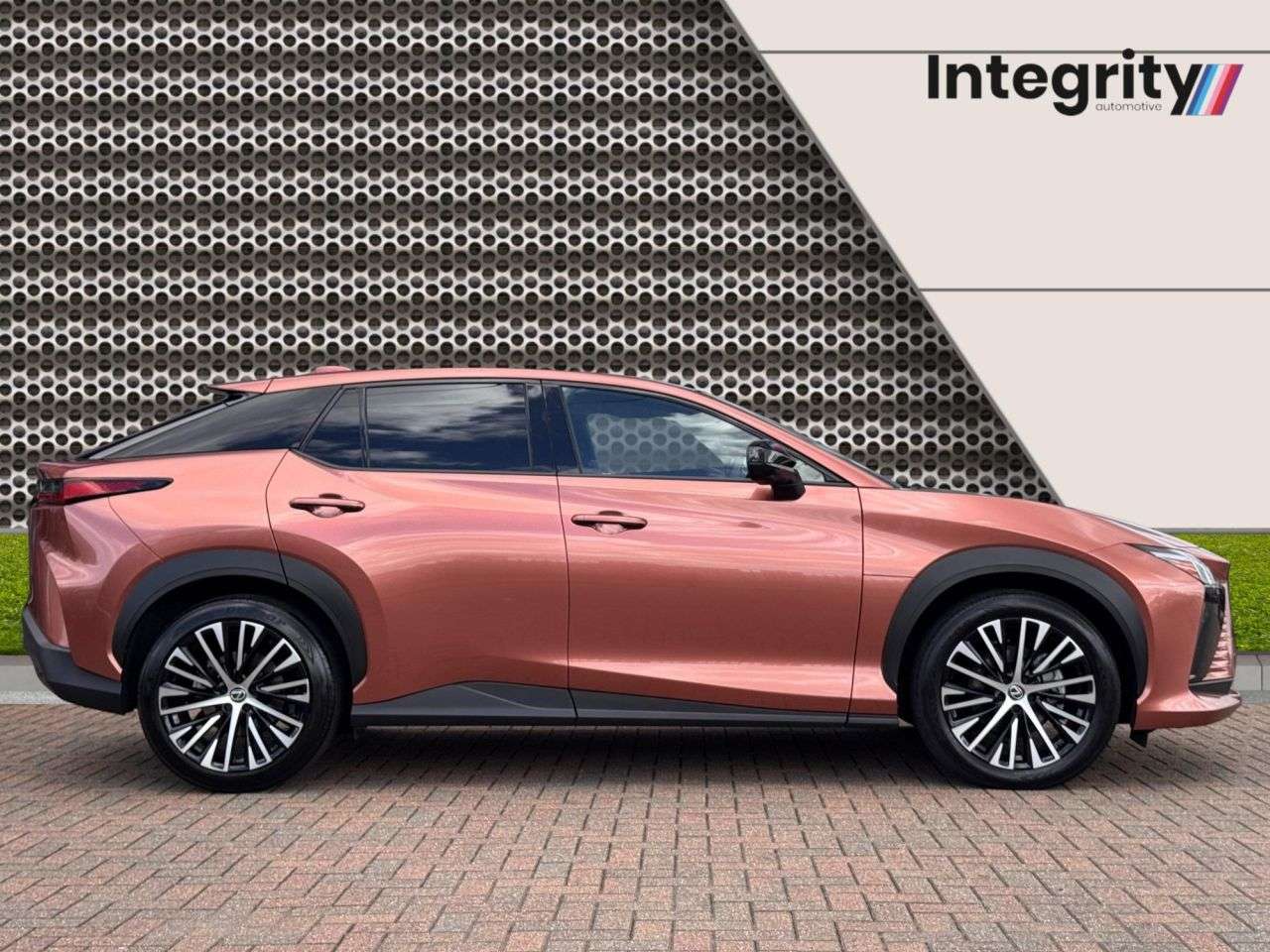 A 2024 LEXUS RZ 450e 71.4kWh Premium Plus SUV 5dr Electric Auto DIRECT4 (313 ps) Premium Pl A 2024 LEXUS RZ 450e 71.4kWh Premium Plus SUV 5dr Electric Auto DIRECT4 (313 ps) Premium Pl