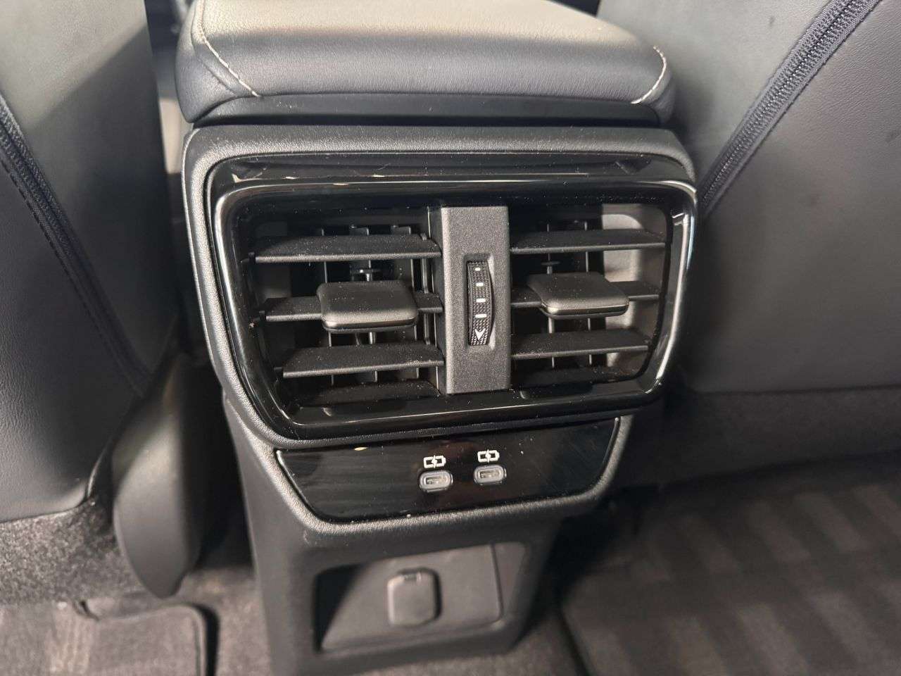 2024 LEXUS RZ 2024 LEXUS RZ