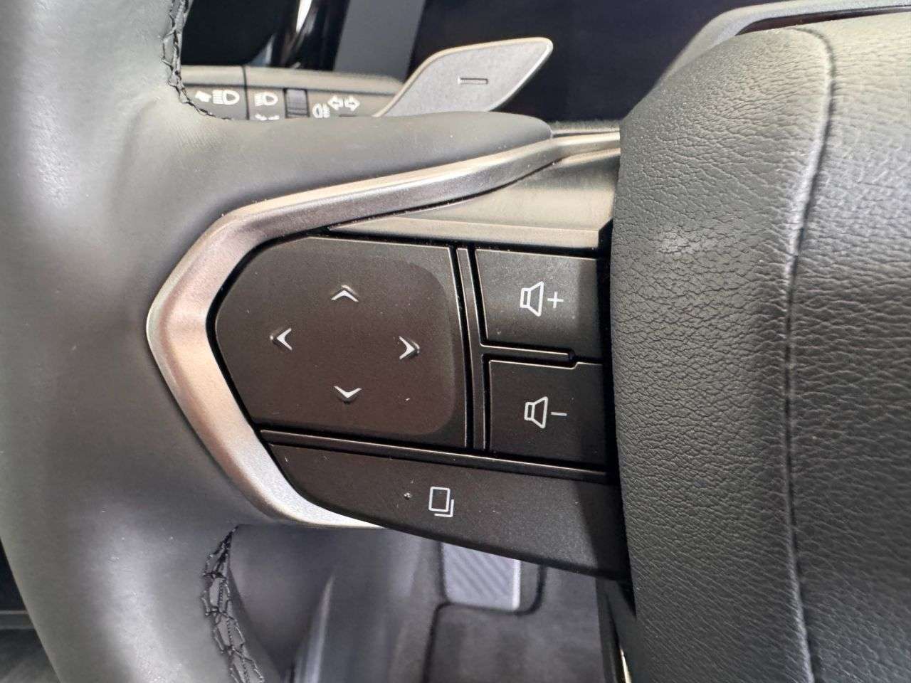 2024 LEXUS RZ 2024 LEXUS RZ