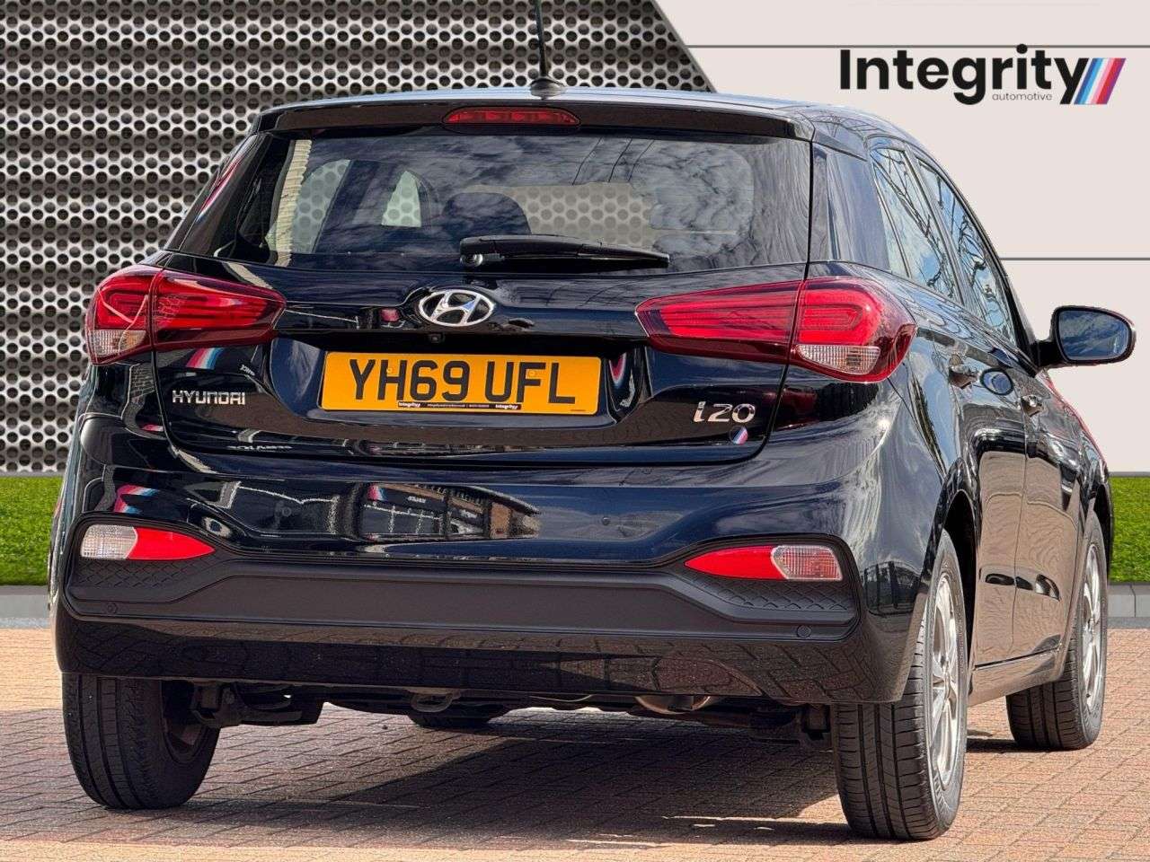 A 2019 HYUNDAI I20 1.2 SE Launch Edition Hatchback 5dr Petrol Manual Euro 6 (s/s) (84 ps) Appl A 2019 HYUNDAI I20 1.2 SE Launch Edition Hatchback 5dr Petrol Manual Euro 6 (s/s) (84 ps) Appl