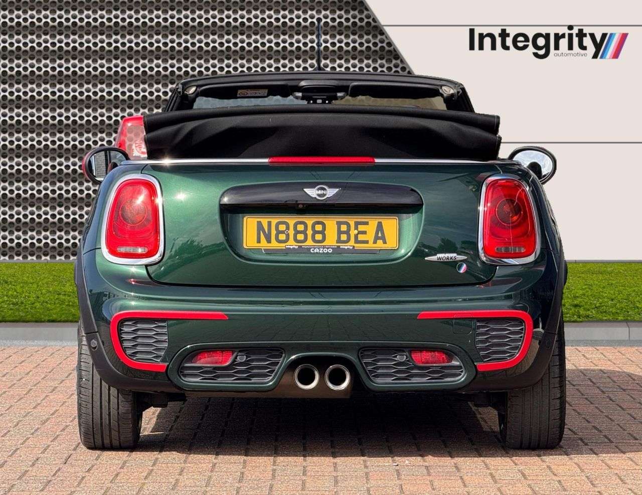 A 2017 MINI MINI JOHN COOPER WORKS A 2017 MINI MINI JOHN COOPER WORKS