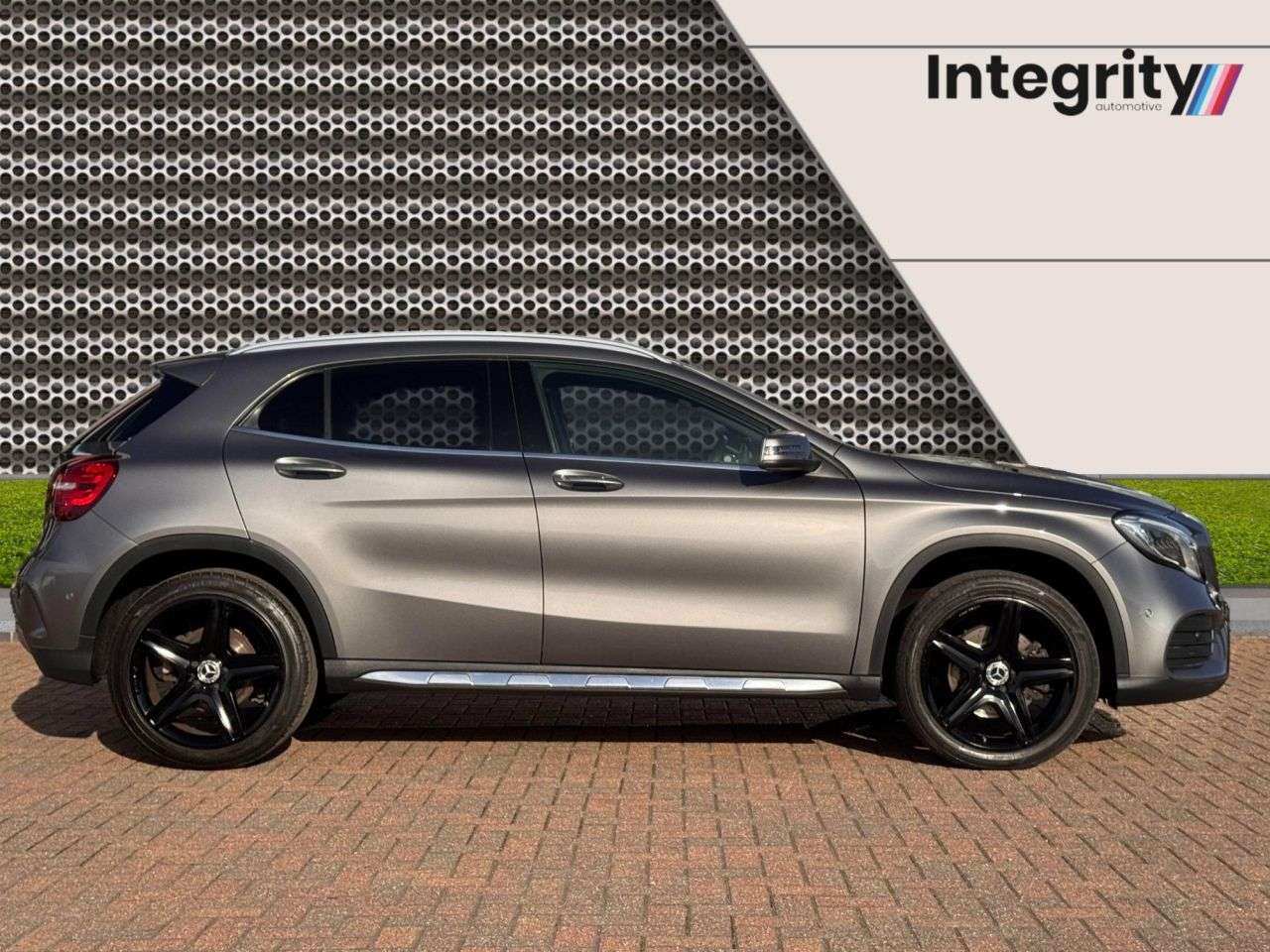 A 2018 MERCEDES-BENZ GLA 2.1 GLA220d AMG Line (Premium Plus) SUV 5dr Diesel 7G-DCT 4MATIC Euro 6 (s/ A 2018 MERCEDES-BENZ GLA 2.1 GLA220d AMG Line (Premium Plus) SUV 5dr Diesel 7G-DCT 4MATIC Euro 6 (s/