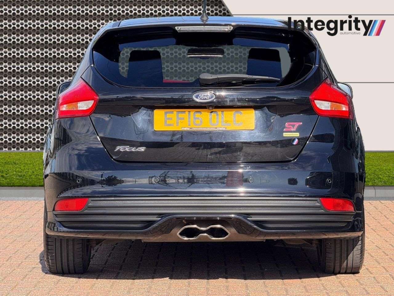 A 2016 FORD FOCUS 2.0T EcoBoost ST-3 Hatchback 5dr Petrol Manual Euro 6 (s/s) (250 ps) 11 Ser A 2016 FORD FOCUS 2.0T EcoBoost ST-3 Hatchback 5dr Petrol Manual Euro 6 (s/s) (250 ps) 11 Ser