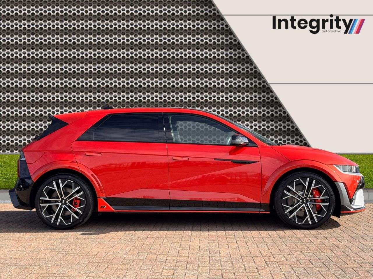 A 2025 HYUNDAI IONIQ 5 84kWh N Hatchback 5dr Electric Auto AWD (650 ps) VAT Qualifying | Vision Ro A 2025 HYUNDAI IONIQ 5 84kWh N Hatchback 5dr Electric Auto AWD (650 ps) VAT Qualifying | Vision Ro