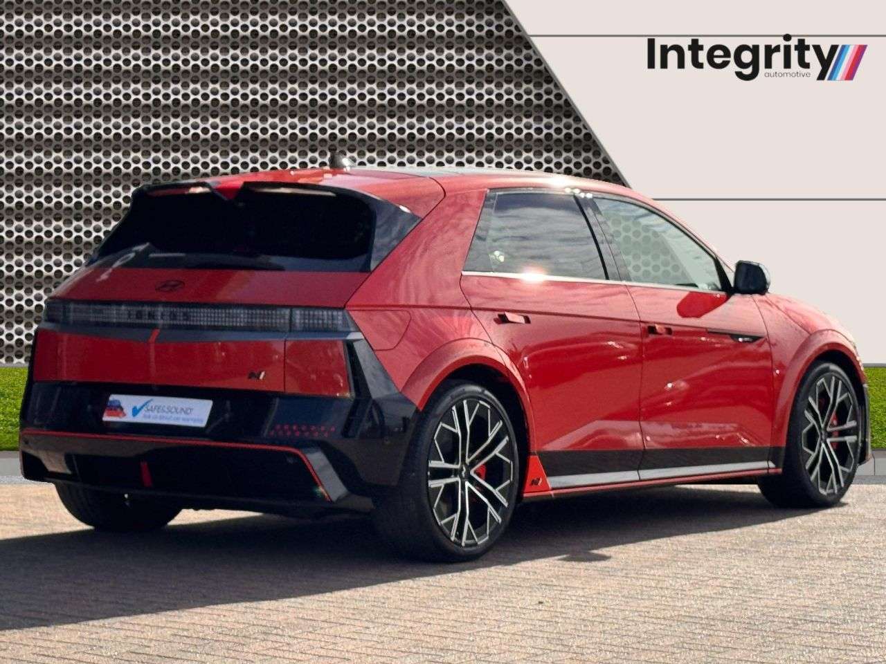 A 2025 HYUNDAI IONIQ 5 84kWh N Hatchback 5dr Electric Auto AWD (650 ps) VAT Qualifying | Vision Ro A 2025 HYUNDAI IONIQ 5 84kWh N Hatchback 5dr Electric Auto AWD (650 ps) VAT Qualifying | Vision Ro