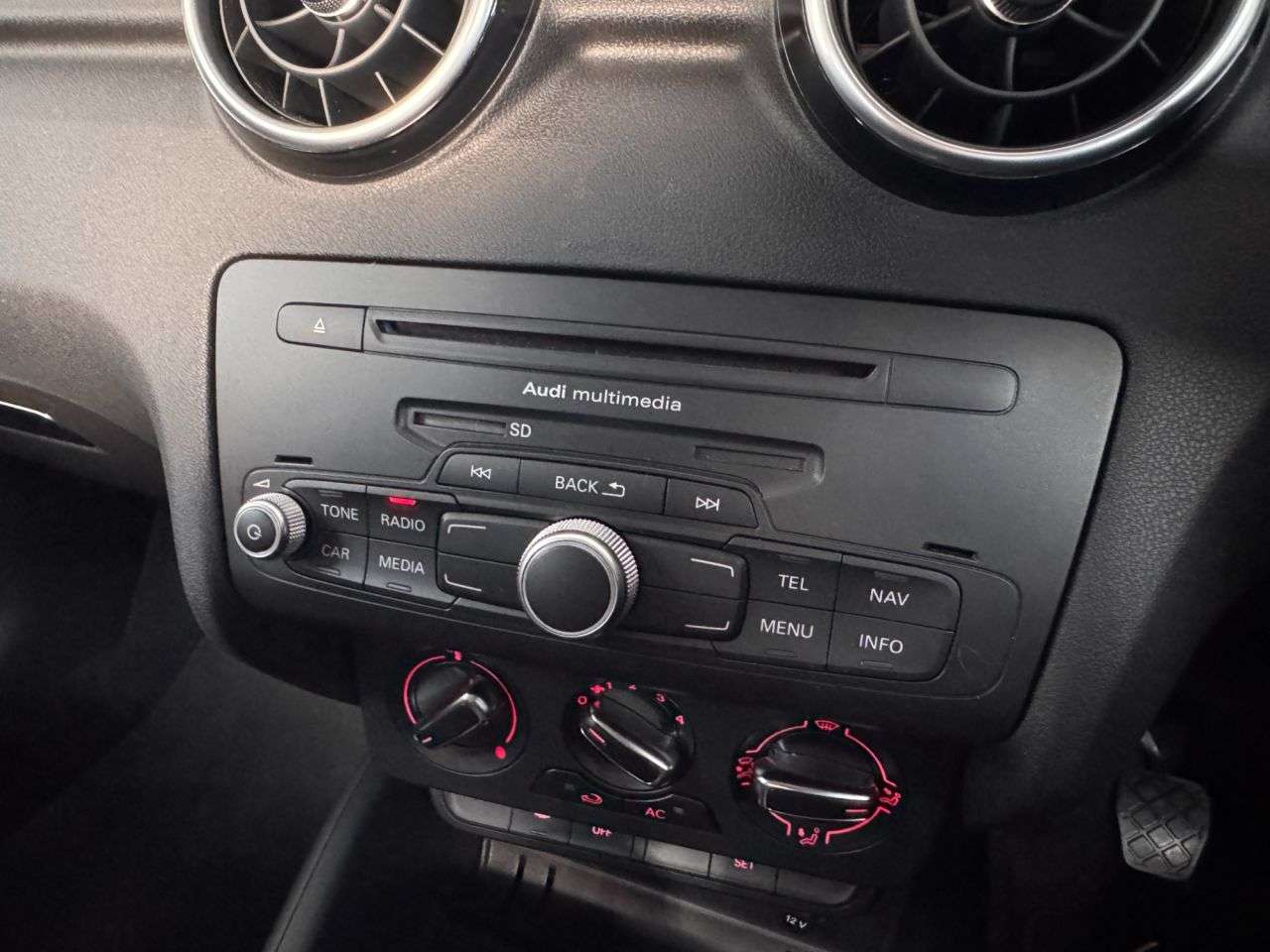 2014 AUDI A1 2014 AUDI A1