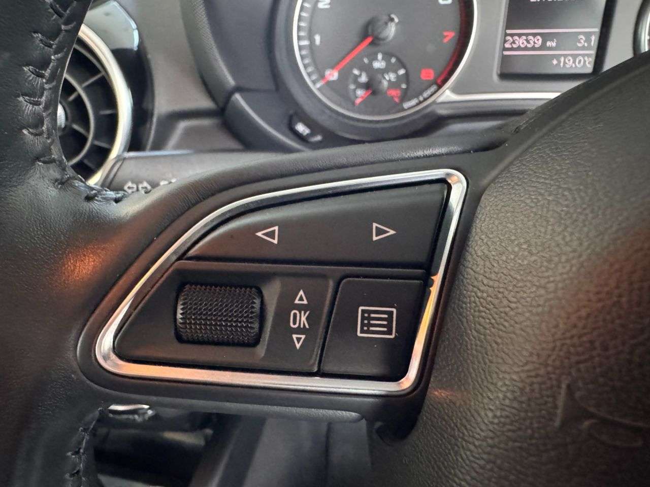 2014 AUDI A1 2014 AUDI A1