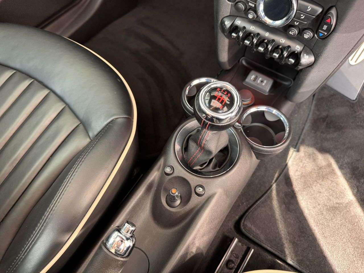2013 MINI HATCH 2013 MINI HATCH