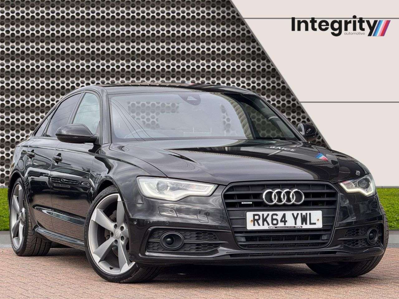 A 2014 AUDI A6 SALOON 3.0 TDI V6 Black Edition Saloon 4dr Diesel S Tronic quattro Euro 5 (s/s) (2 A 2014 AUDI A6 SALOON 3.0 TDI V6 Black Edition Saloon 4dr Diesel S Tronic quattro Euro 5 (s/s) (2