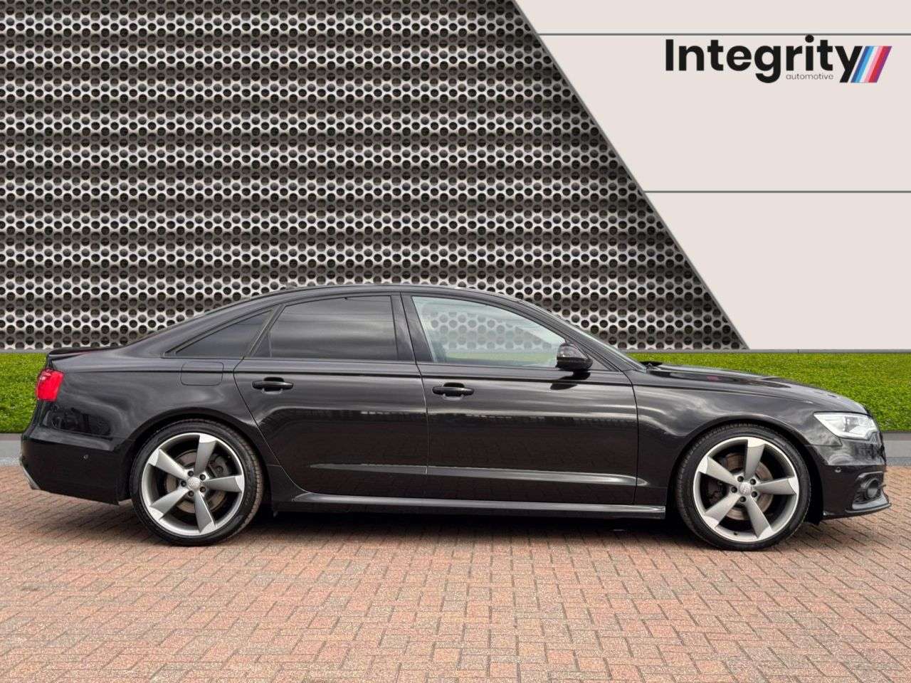 A 2014 AUDI A6 SALOON 3.0 TDI V6 Black Edition Saloon 4dr Diesel S Tronic quattro Euro 5 (s/s) (2 A 2014 AUDI A6 SALOON 3.0 TDI V6 Black Edition Saloon 4dr Diesel S Tronic quattro Euro 5 (s/s) (2