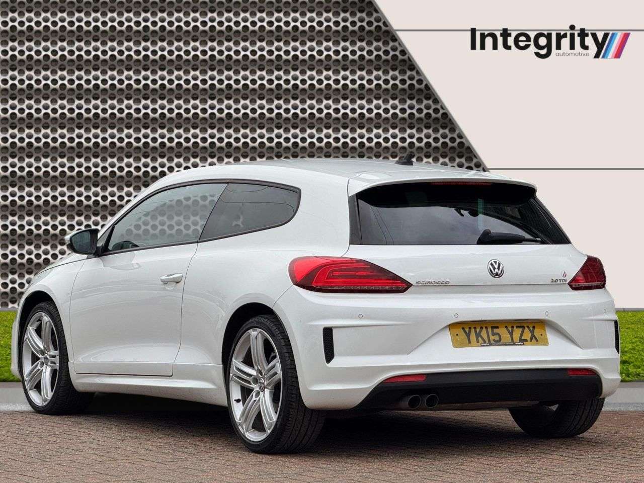 A 2015 VOLKSWAGEN SCIROCCO 2.0 TDI BlueMotion Tech R-Line Hatchback 3dr Diesel Manual Euro 6 (s/s) (15 A 2015 VOLKSWAGEN SCIROCCO 2.0 TDI BlueMotion Tech R-Line Hatchback 3dr Diesel Manual Euro 6 (s/s) (15