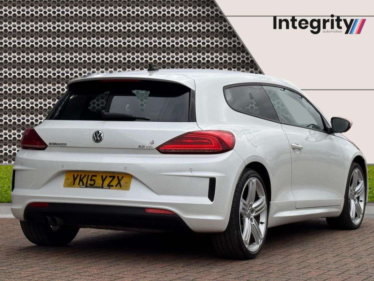 A 2015 VOLKSWAGEN SCIROCCO 2.0 TDI BlueMotion Tech R-Line Hatchback 3dr Diesel Manual Euro 6 (s/s) (15 A 2015 VOLKSWAGEN SCIROCCO 2.0 TDI BlueMotion Tech R-Line Hatchback 3dr Diesel Manual Euro 6 (s/s) (15