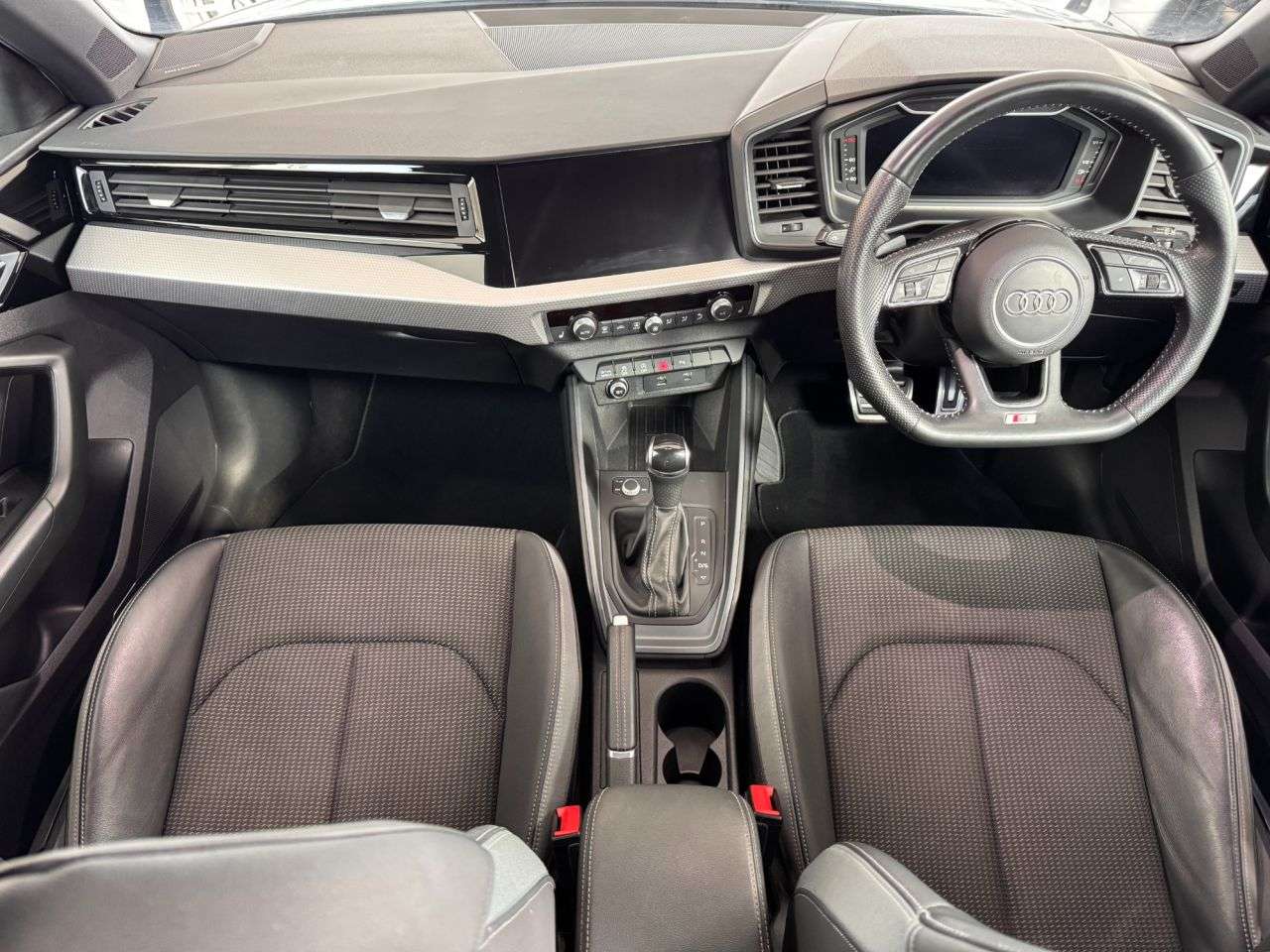 2020 AUDI A1 2020 AUDI A1