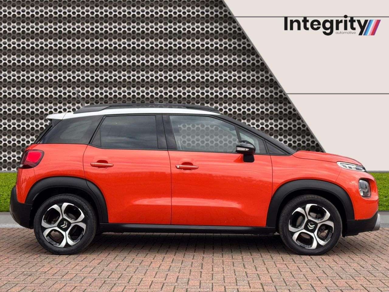 A 2018 CITROEN C3 AIRCROSS 1.2 PureTech Flair SUV 5dr Petrol Manual Euro 6 (s/s) (110 ps) 1 Owner | Pa A 2018 CITROEN C3 AIRCROSS 1.2 PureTech Flair SUV 5dr Petrol Manual Euro 6 (s/s) (110 ps) 1 Owner | Pa