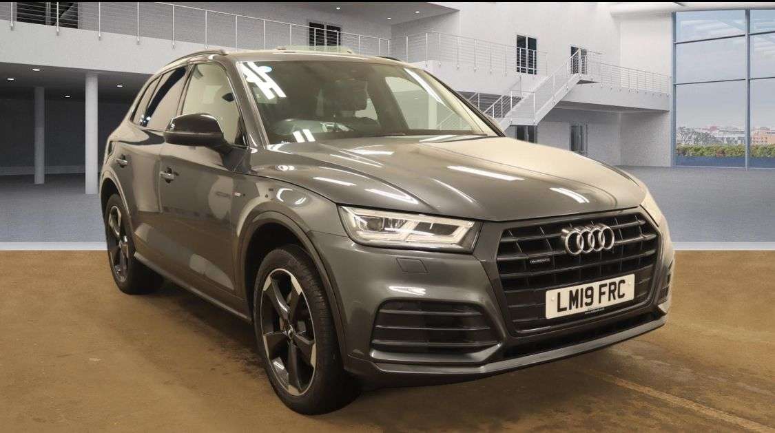 null AUDI Q5 null AUDI Q5