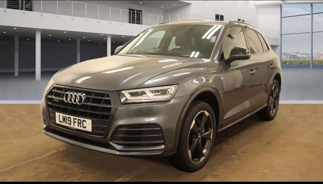null AUDI Q5 null AUDI Q5