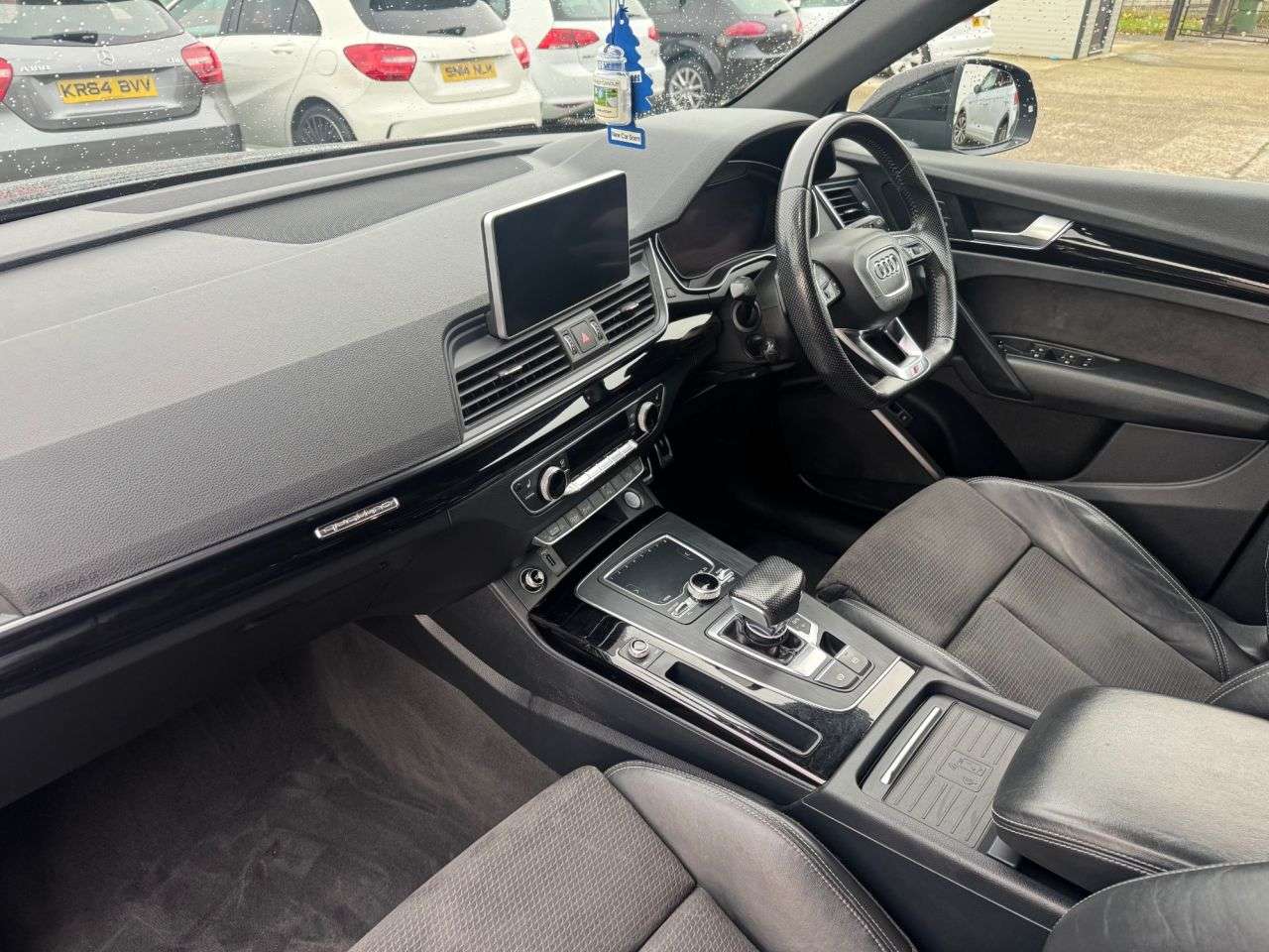 null AUDI Q5 null AUDI Q5